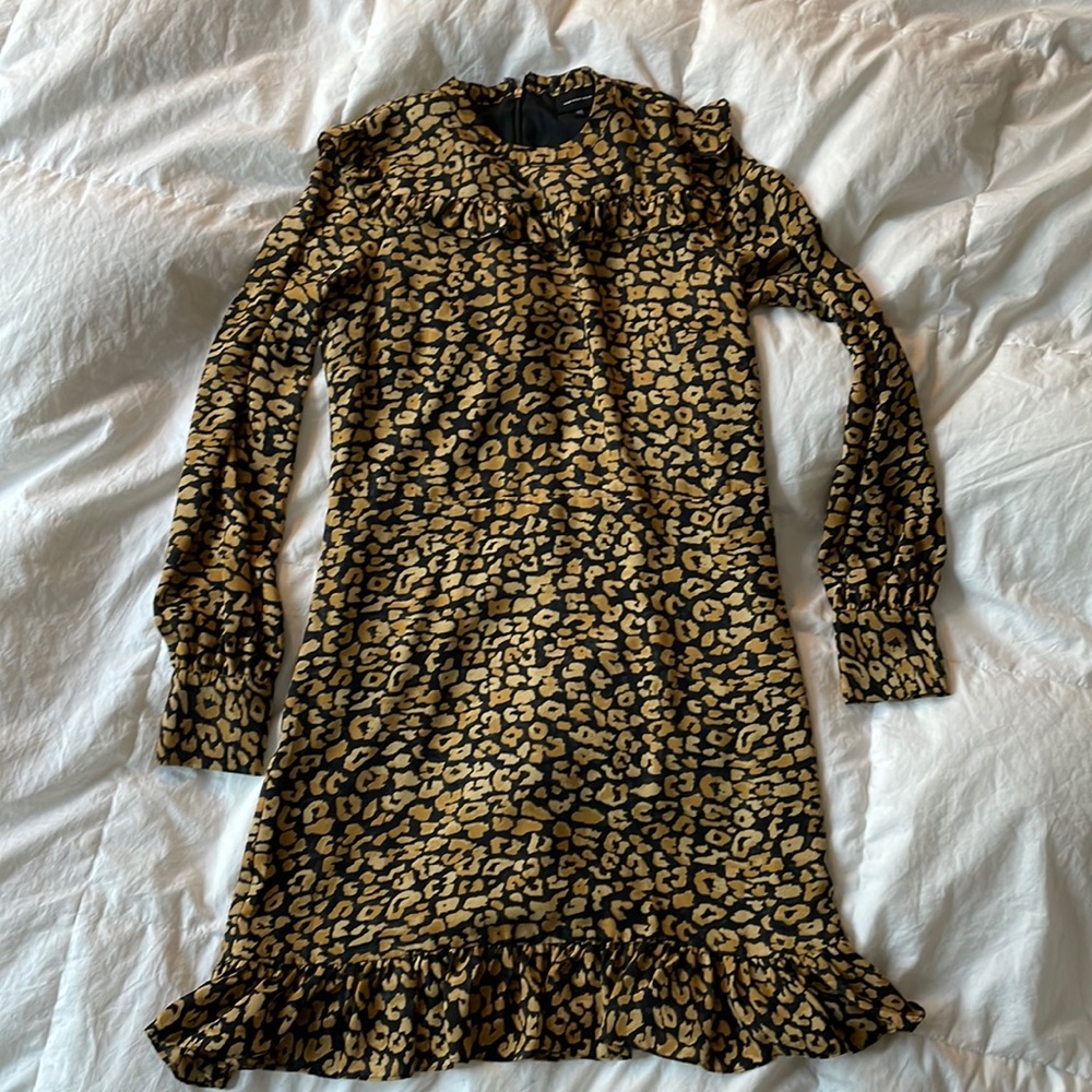 Cheetah Knee-length dress